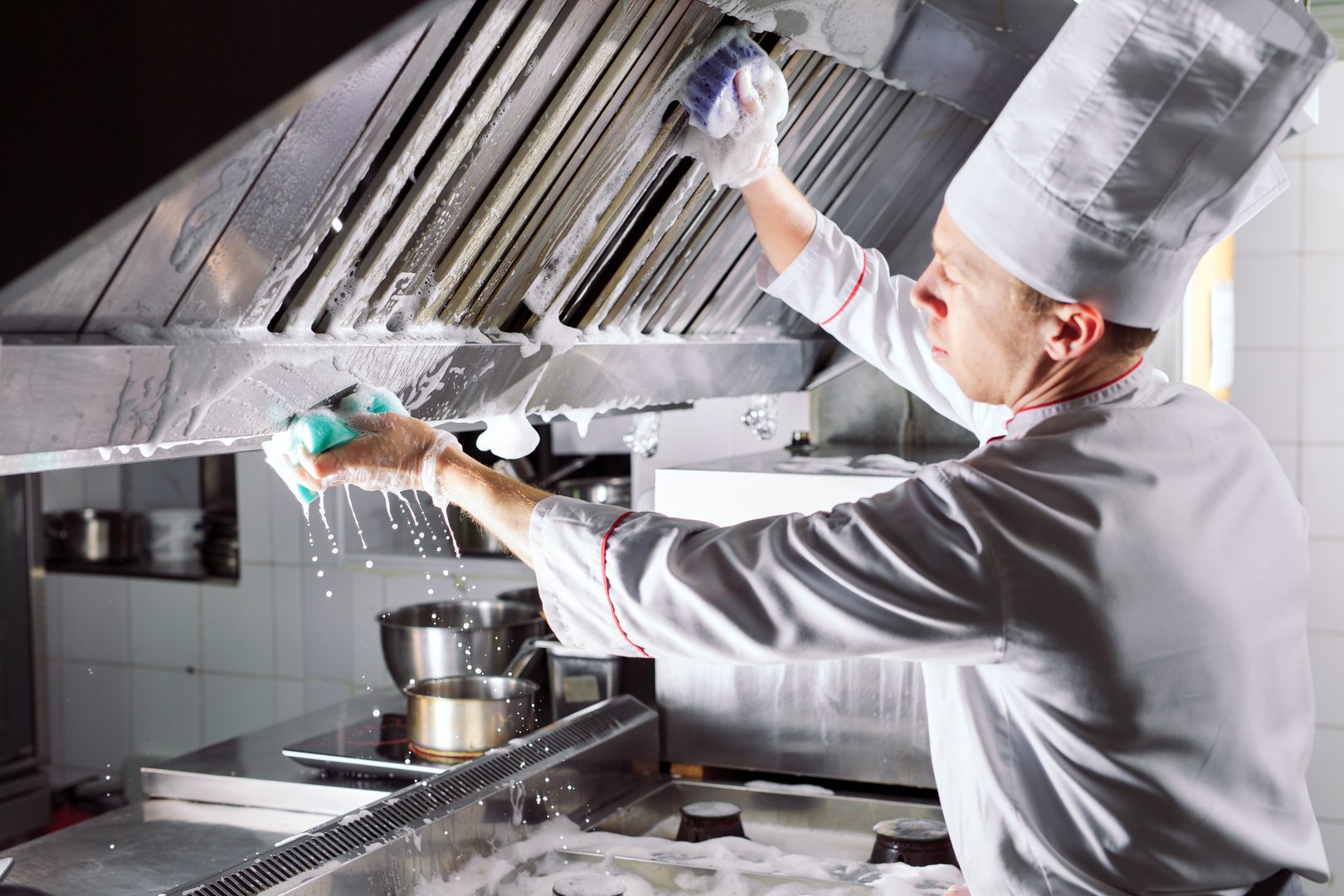 Commercial kitchen equipment cleaning