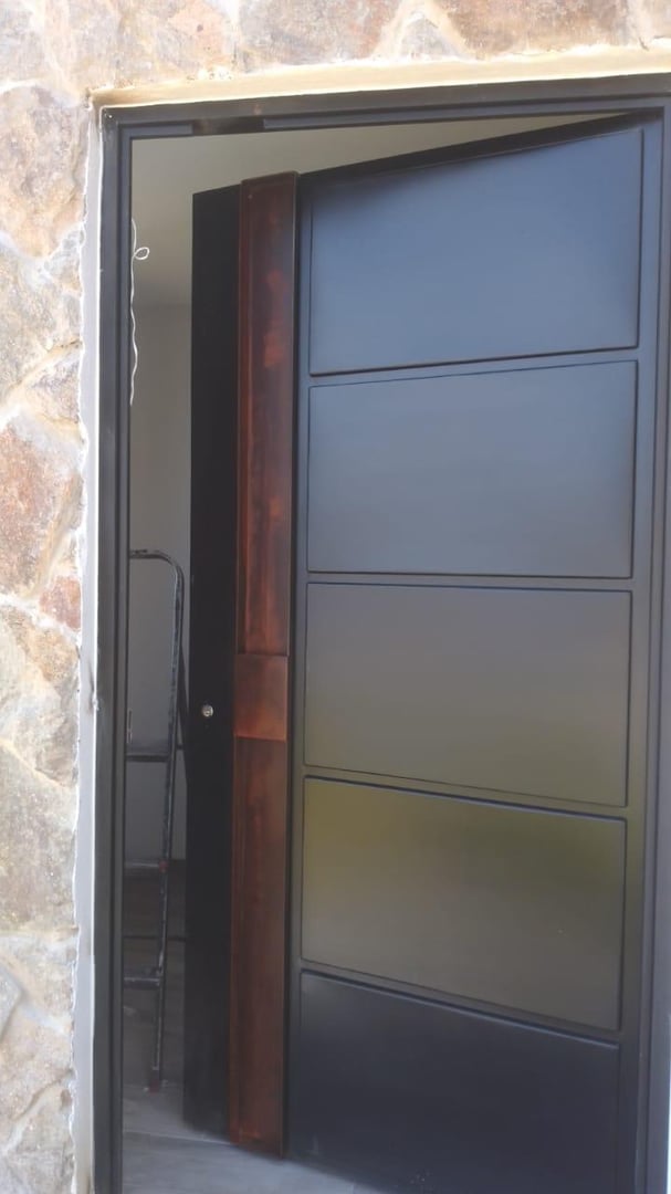 Puerta residencial LAGarte