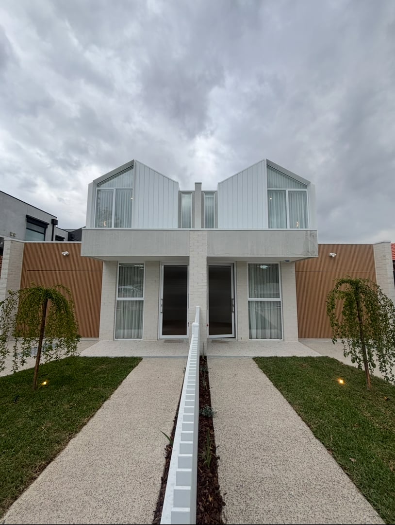 Caulking work example