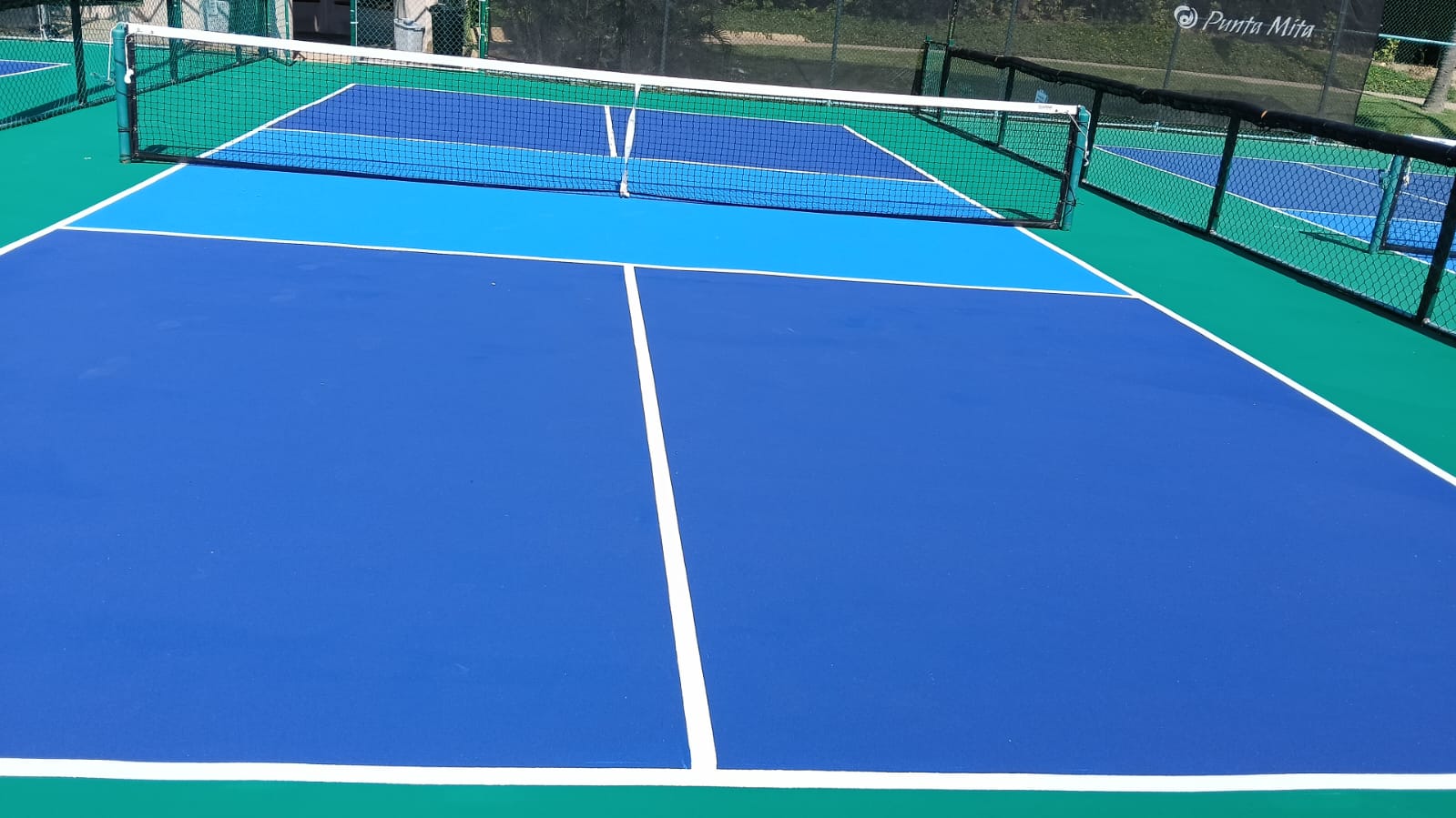 Raquet Club Punta Mita - Canchas de Raquet Vista 2