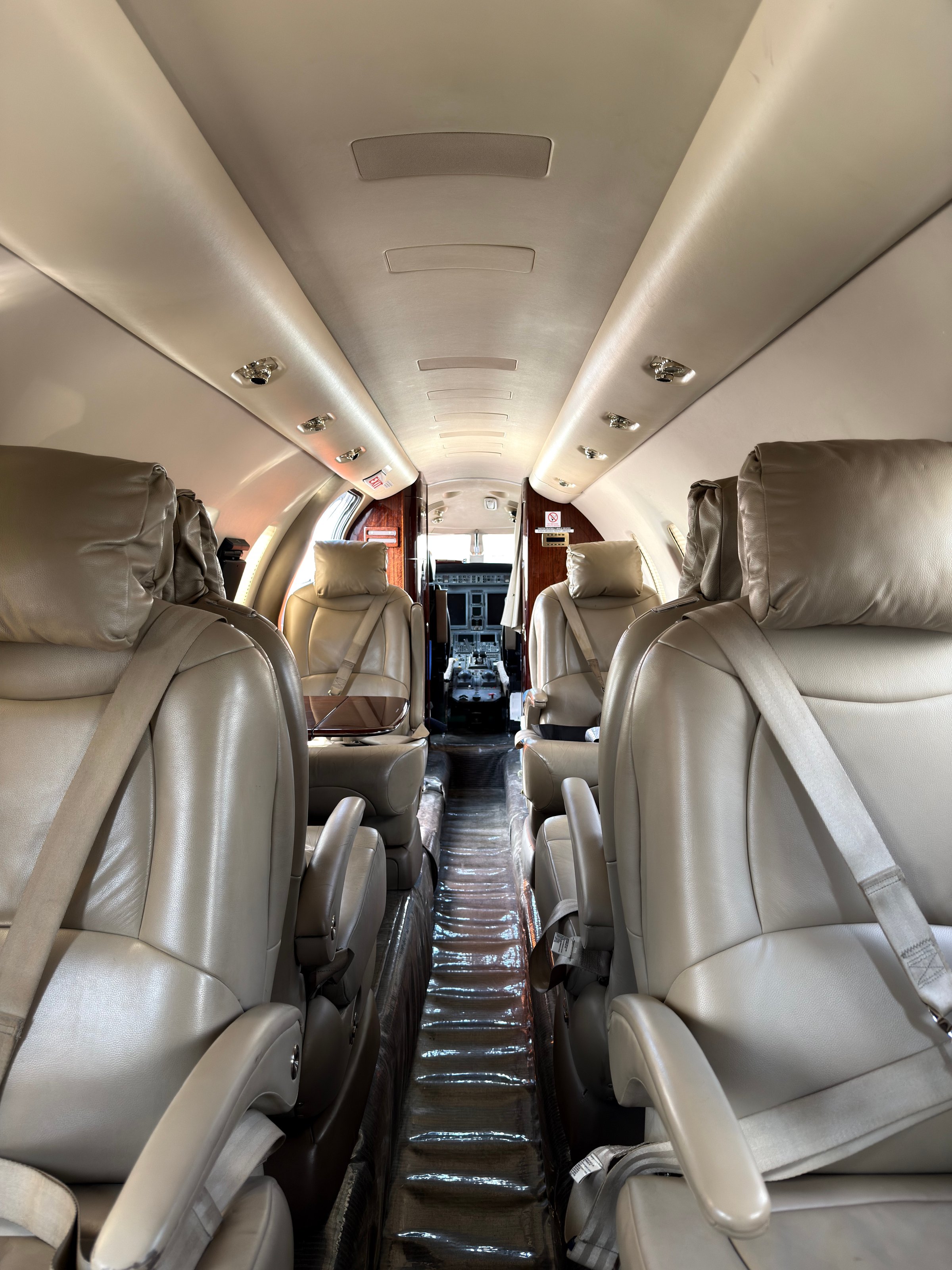 Citation 680 Sovereign - Executive seating interior