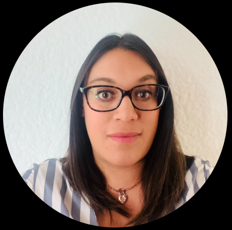 Ana Espínola Portilla - Directora General