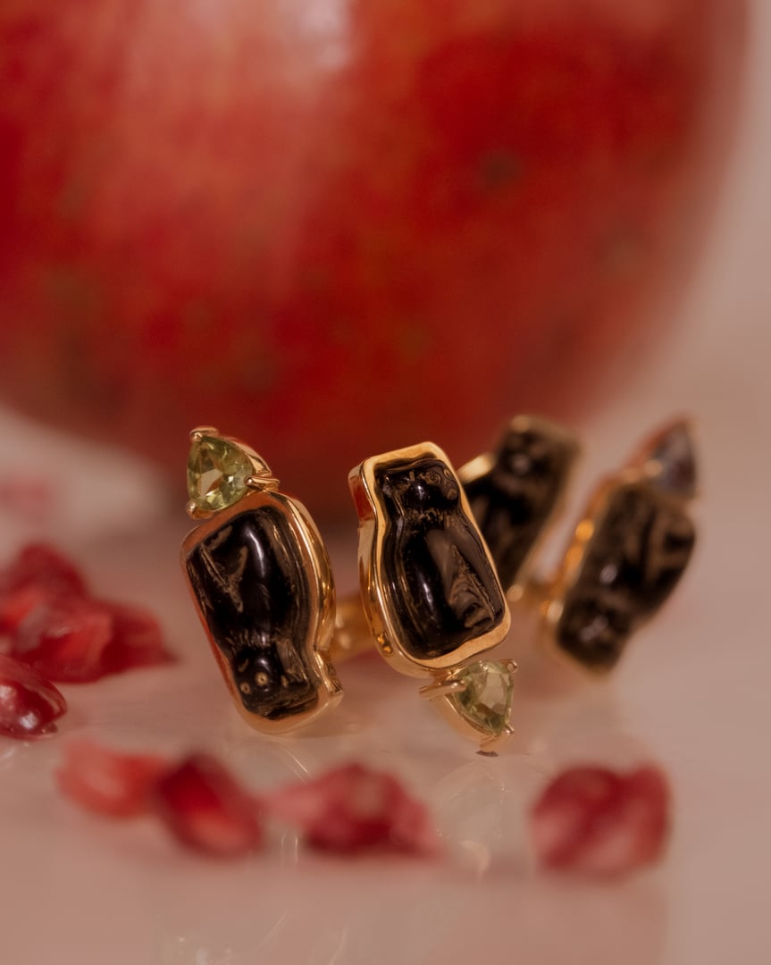 Anel Gatinho de Cristal Negro - Coleção Limitada