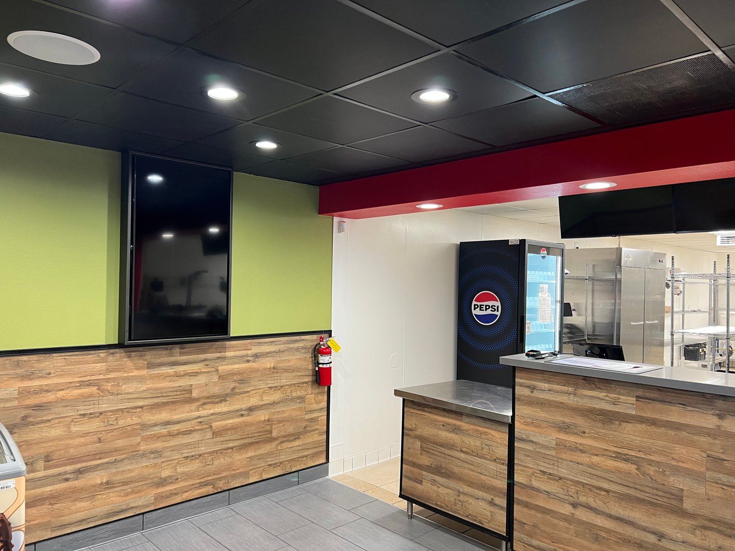 Pizza Shop Redesign - Image 6