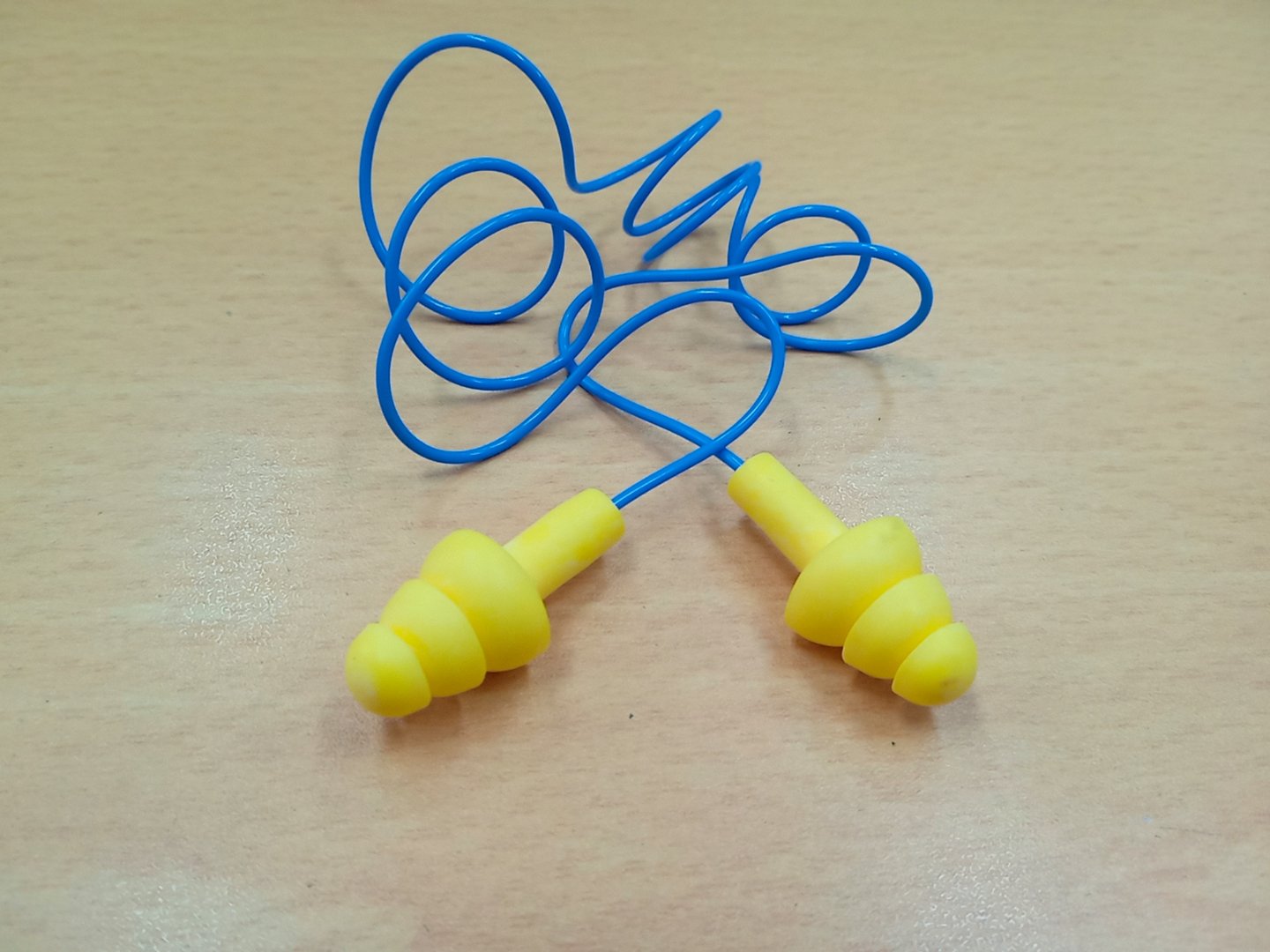 Ear aids to avoid noise