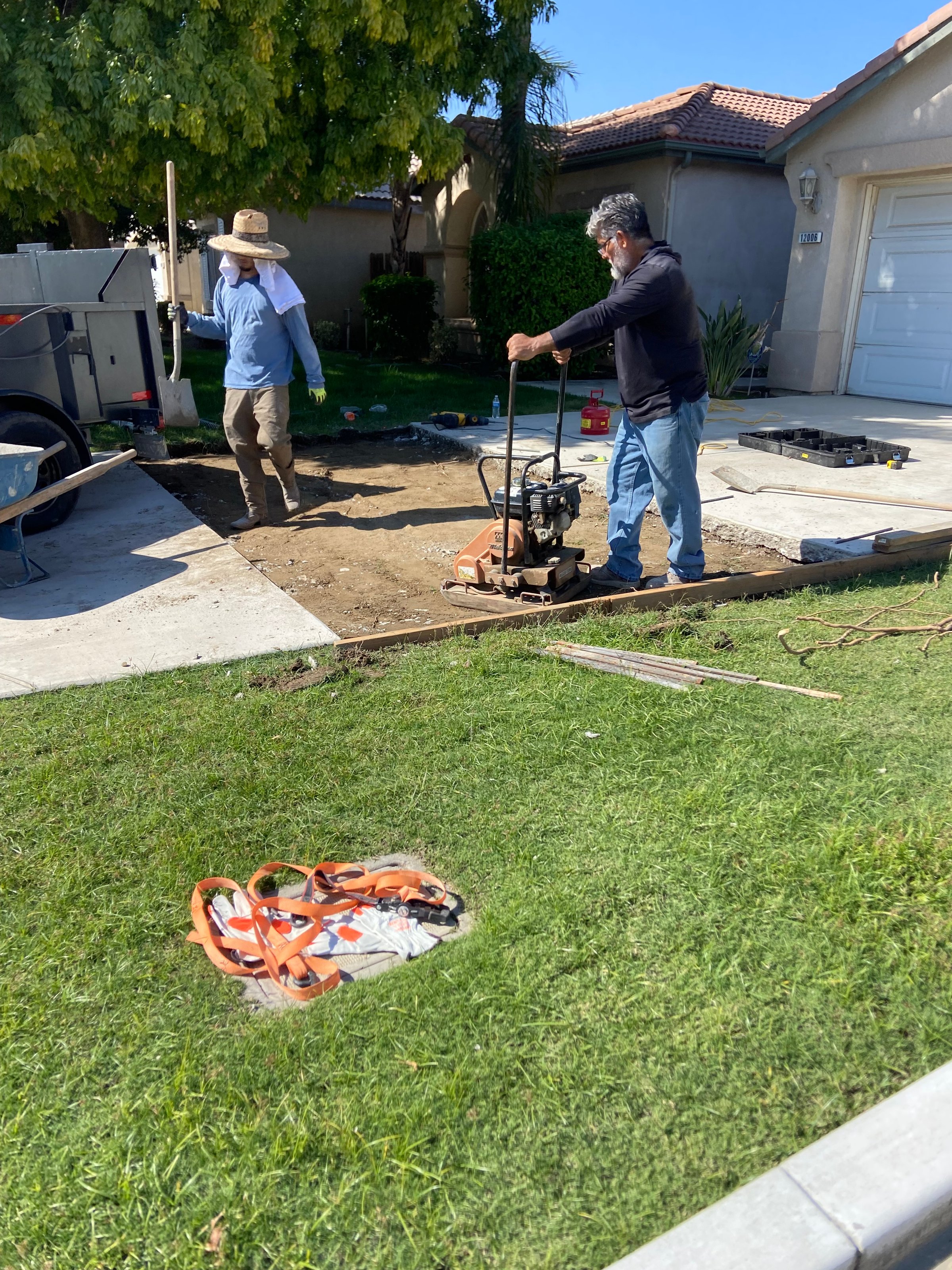 Driveway repair concrete work Bakersfield