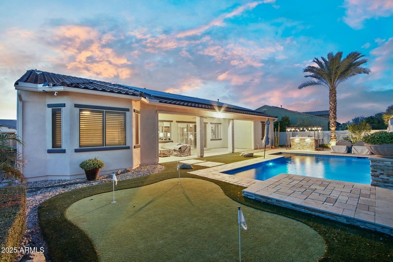 House in Goodyear, Arizona - Photo 2