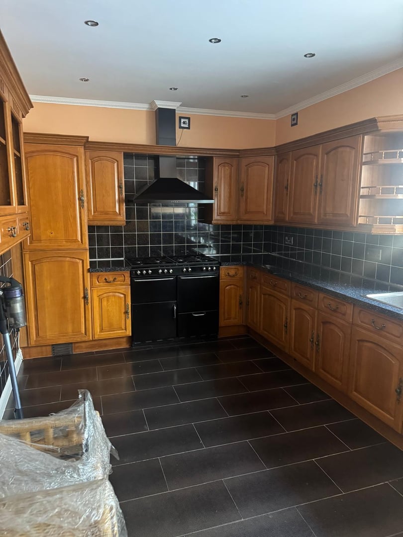 7-bedroom house interior view 2