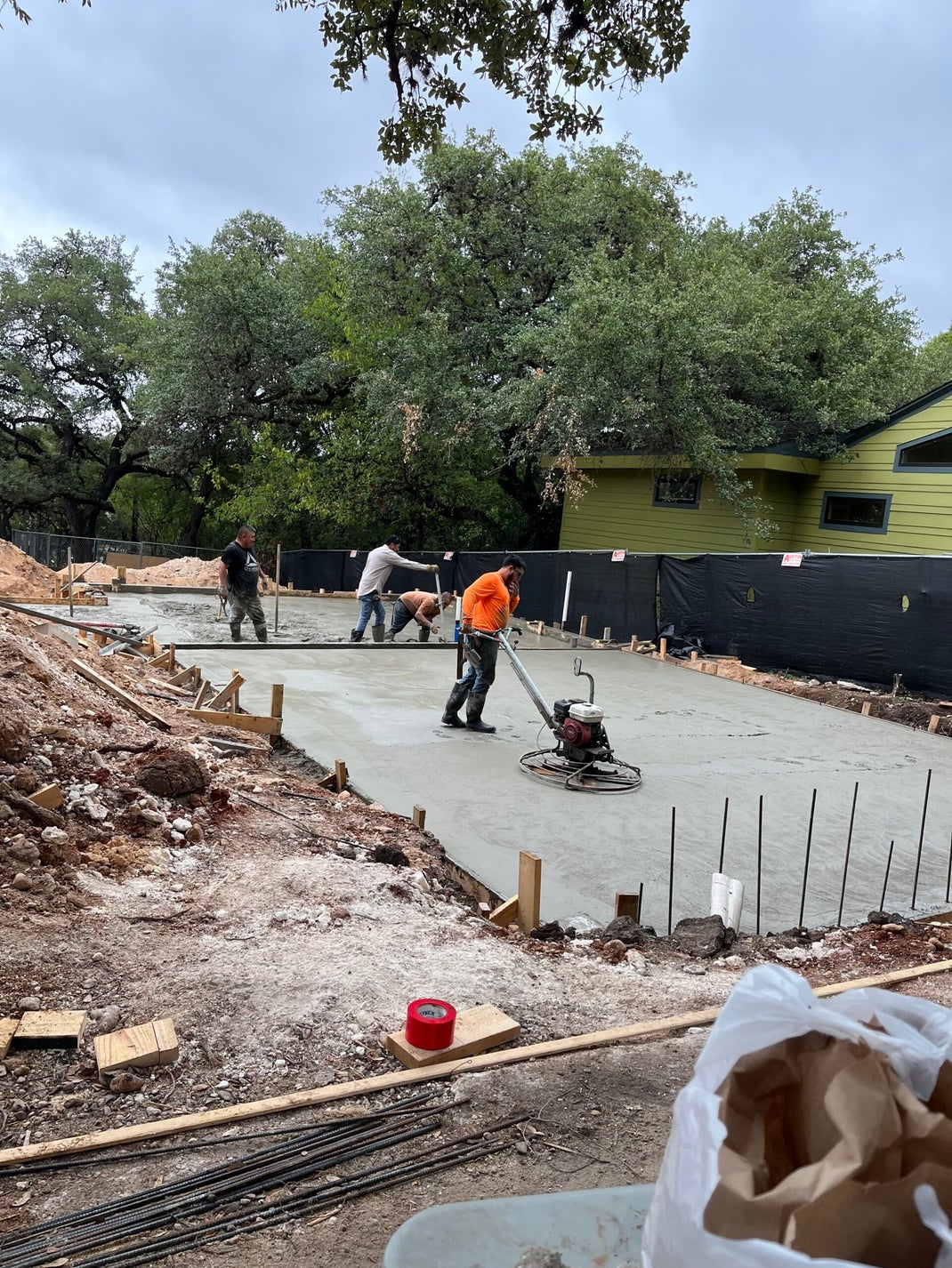 Complete Construction Solutions - ARIZA Family Business