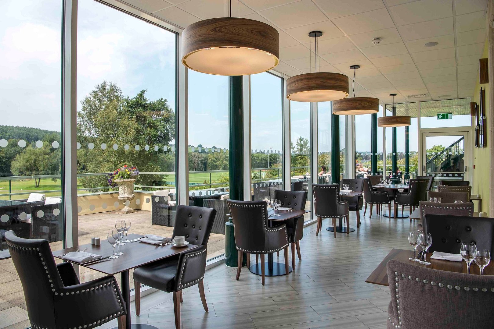 The Vale Grill dining