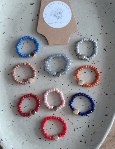Pierścionki z koralików