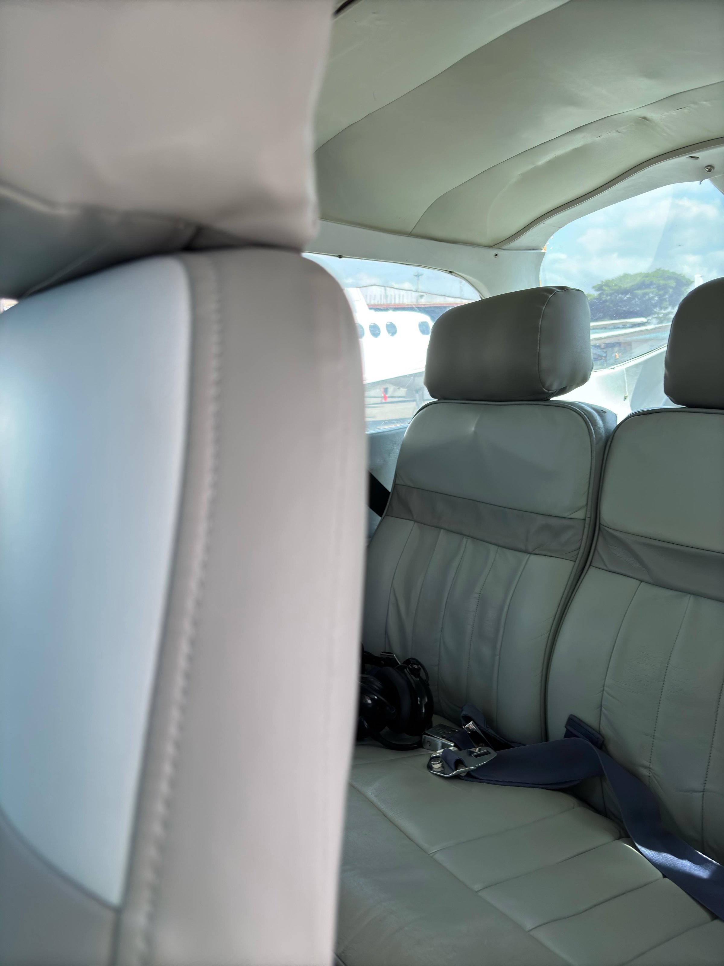 Cessna 172 RG - Cockpit interior