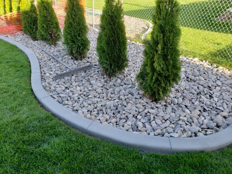 Creative Edge Curbing professional landscaping project