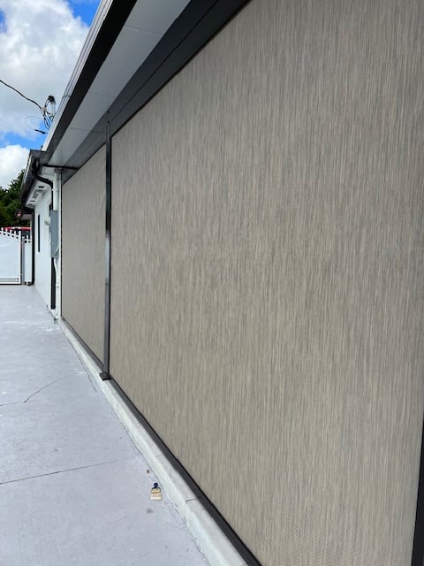 Proyecto de cortinas y persianas premium