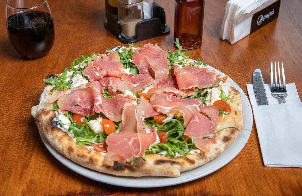 Pizza Speciale Prosciutto Crudo Montagnolo