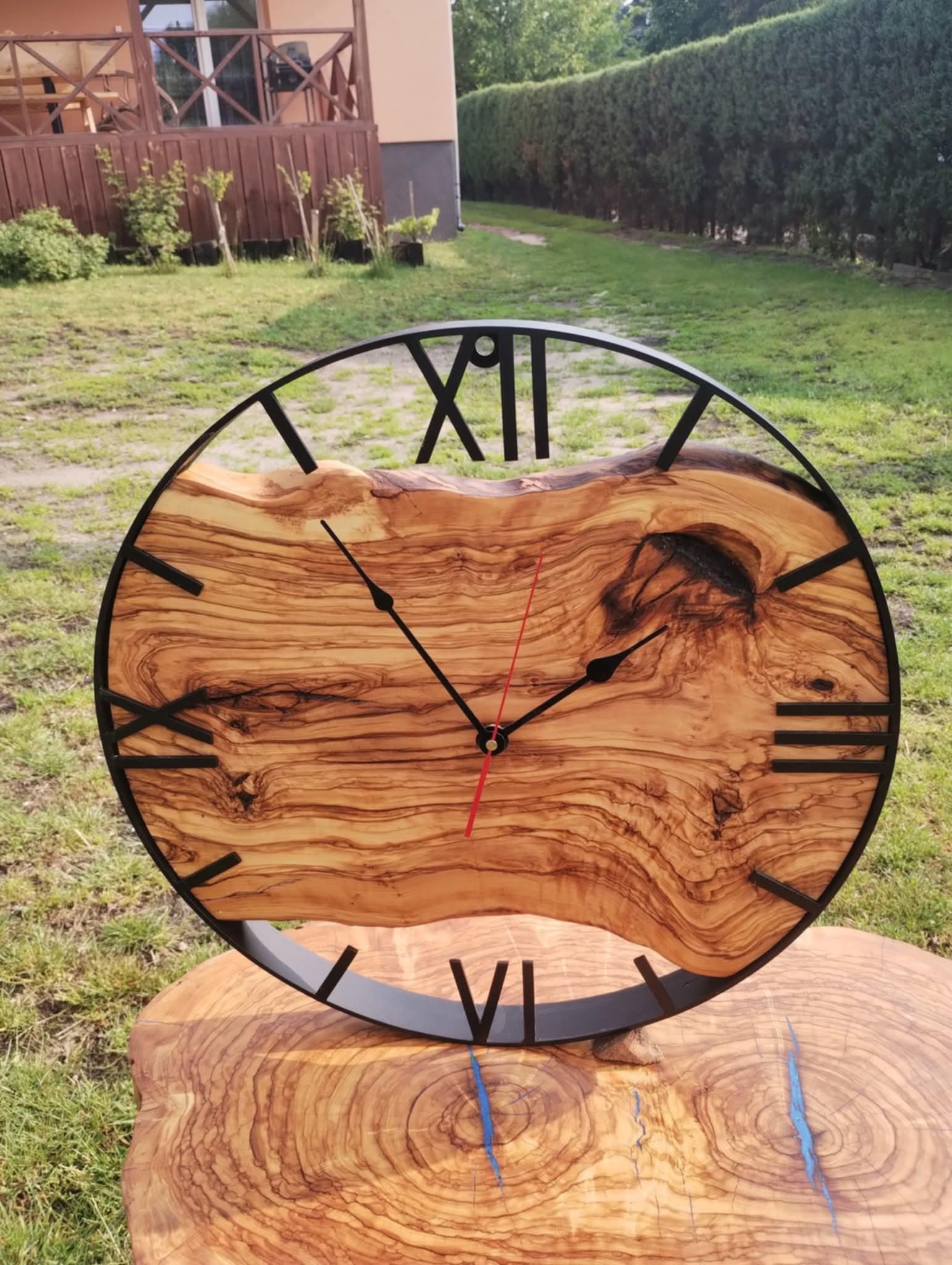 Drewniany zegar ścienny 1
