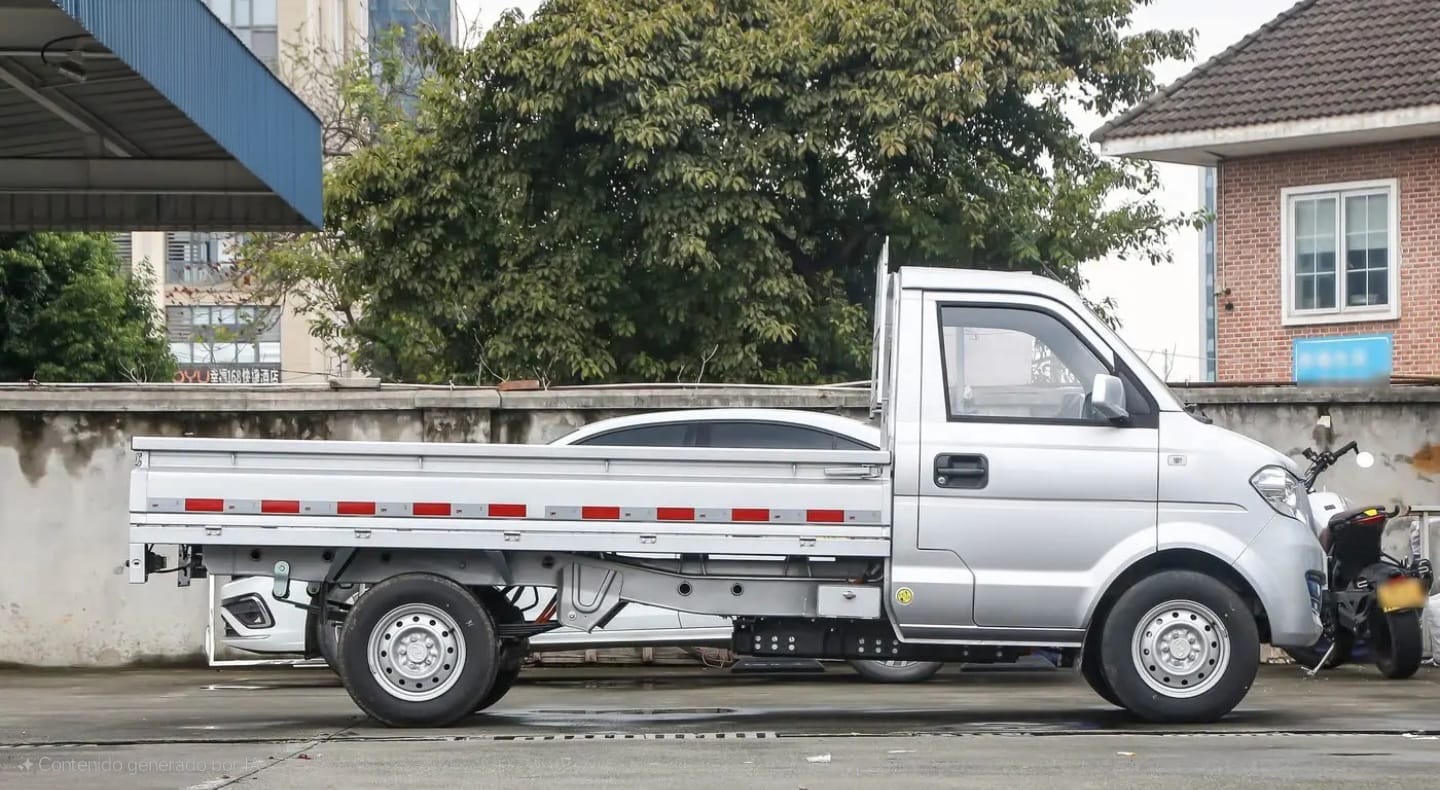 Ruichi Ec31 Eléctrico 2026 - Vista lateral y diseño aerodinámico