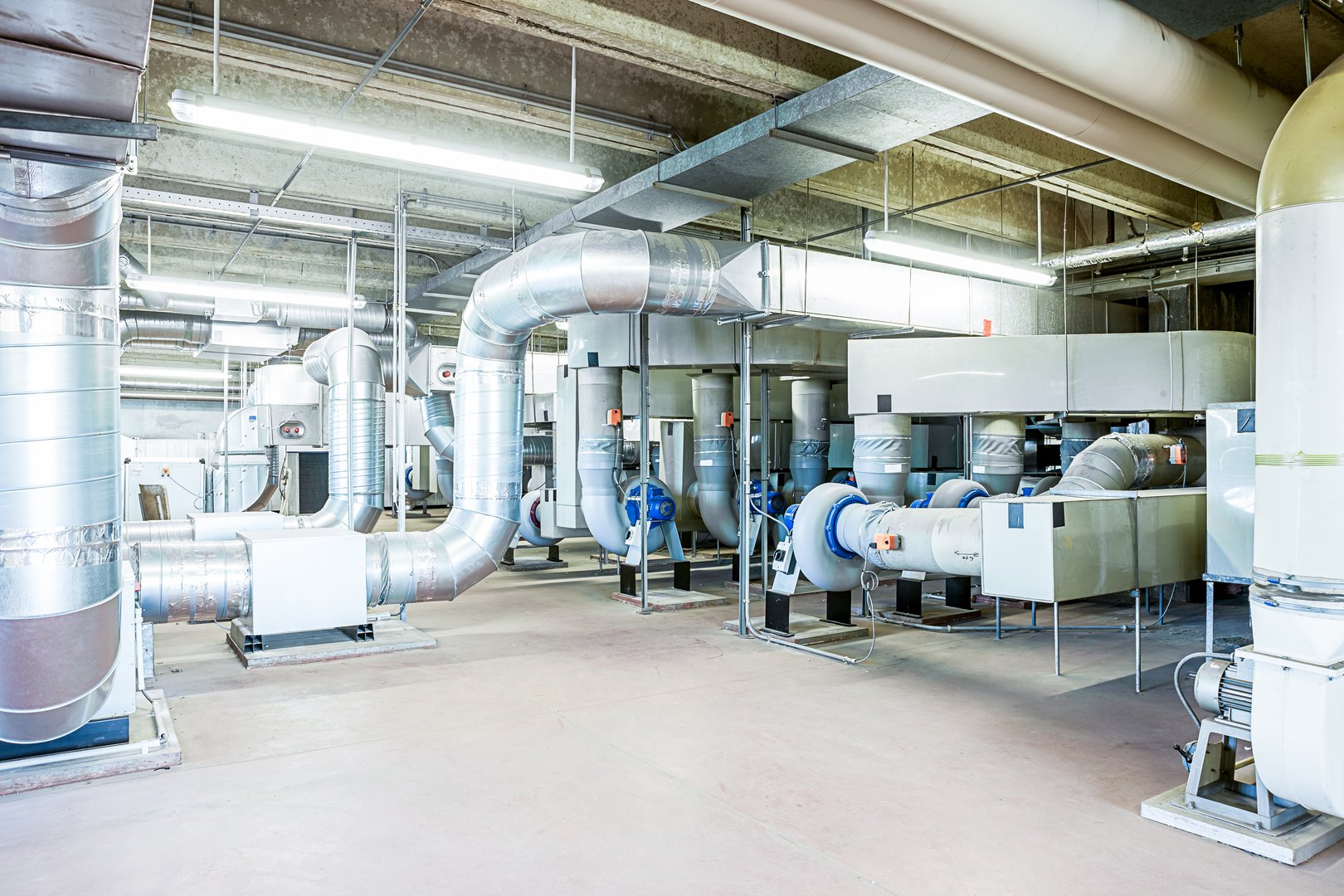 Commercial HVAC maintenance service in mechanical equipment room