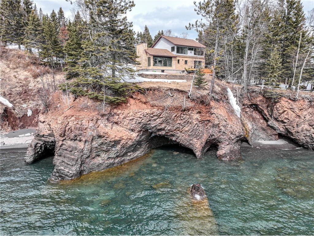 Lake Superior fractional ownership property