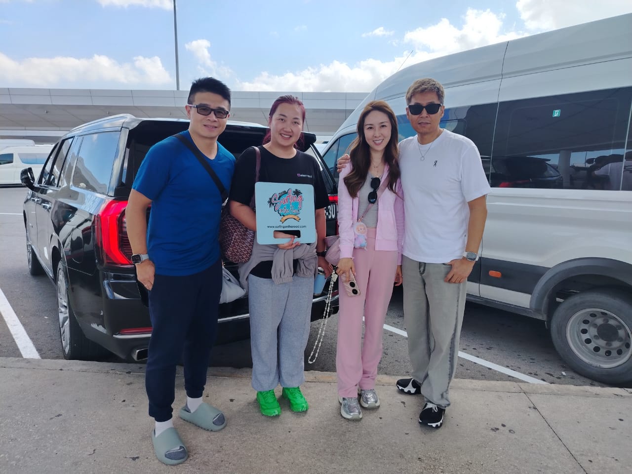 Surfing on the Road professional transfer service