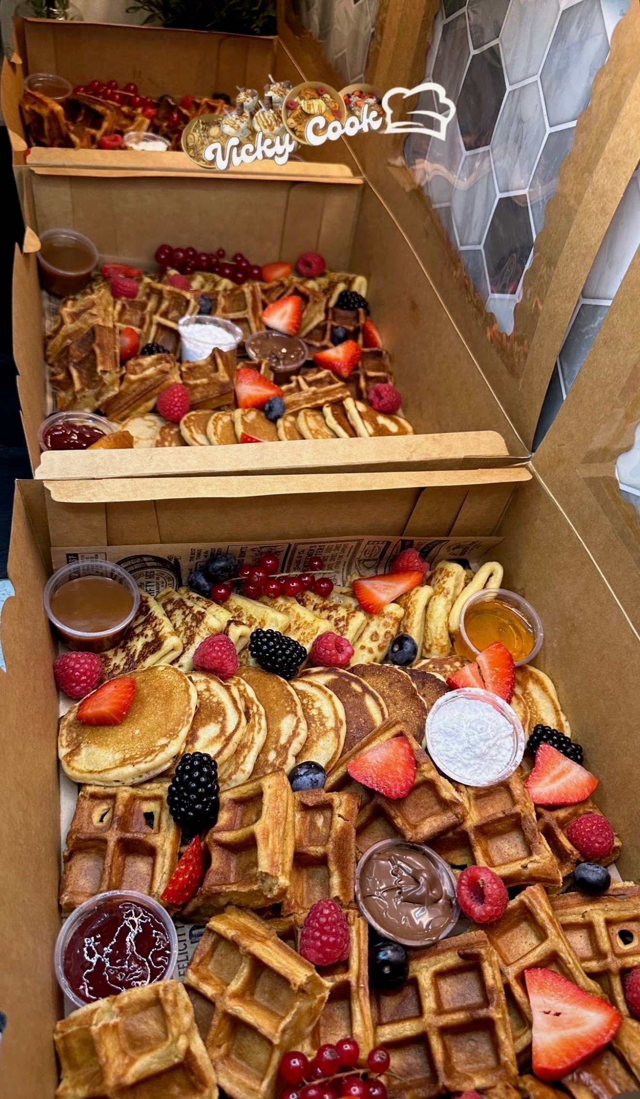 Brunch box assortment