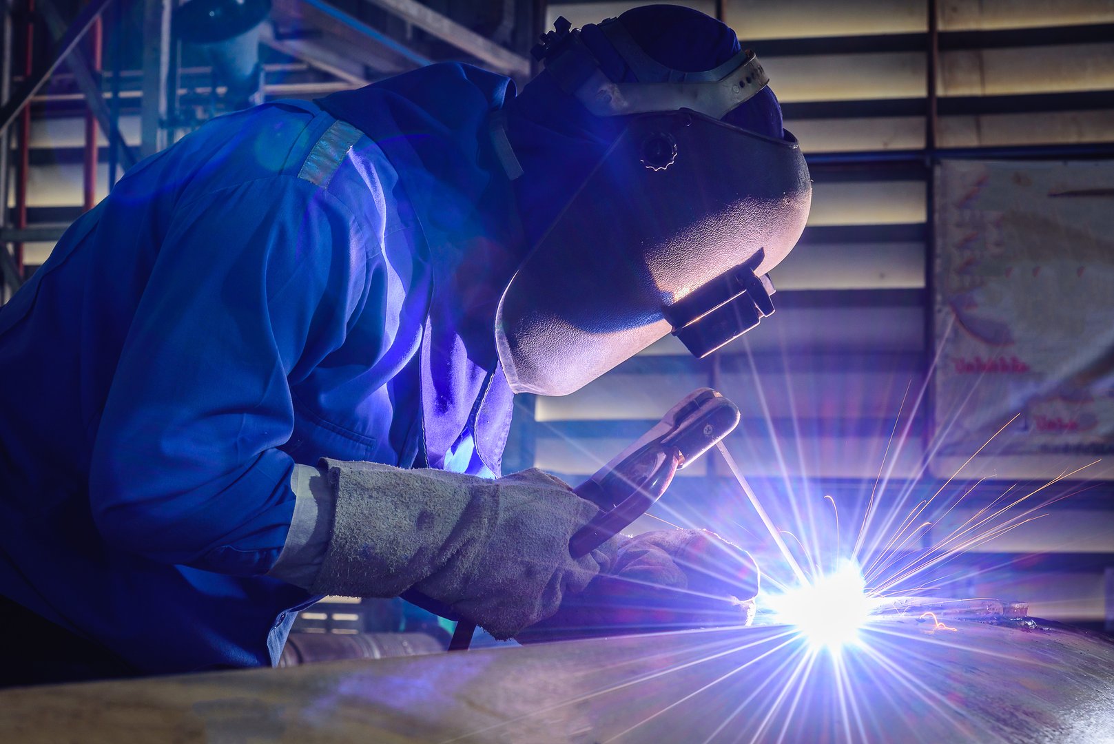 Welding steel structures and bright sparks