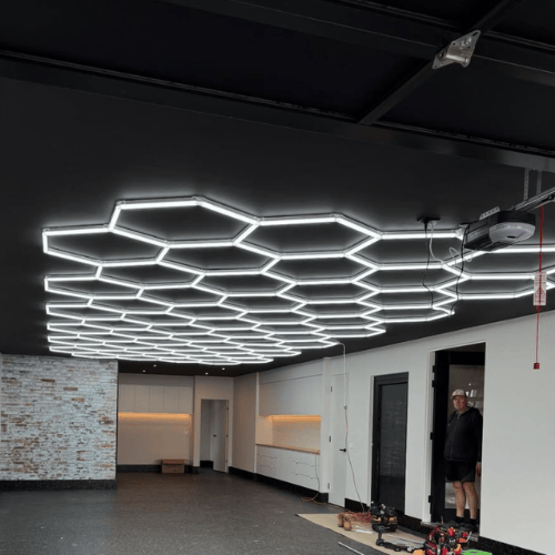 Professional electrician providing quality electrical services in Geelong, VIC