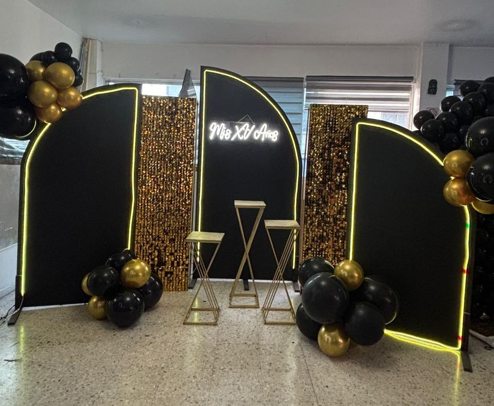 Montaje decorativo ATM