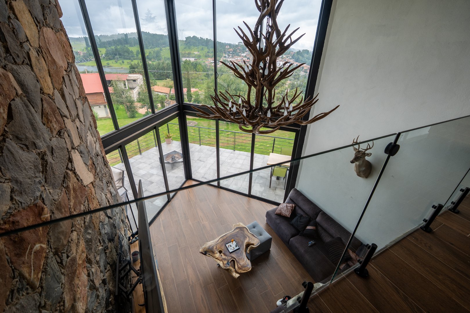 Interior premium hotel Quinta El Descanso Tapalpa diseño luxury decoración moderna Sierra Jalisco Atemajac Brizuela Ferrería Tula