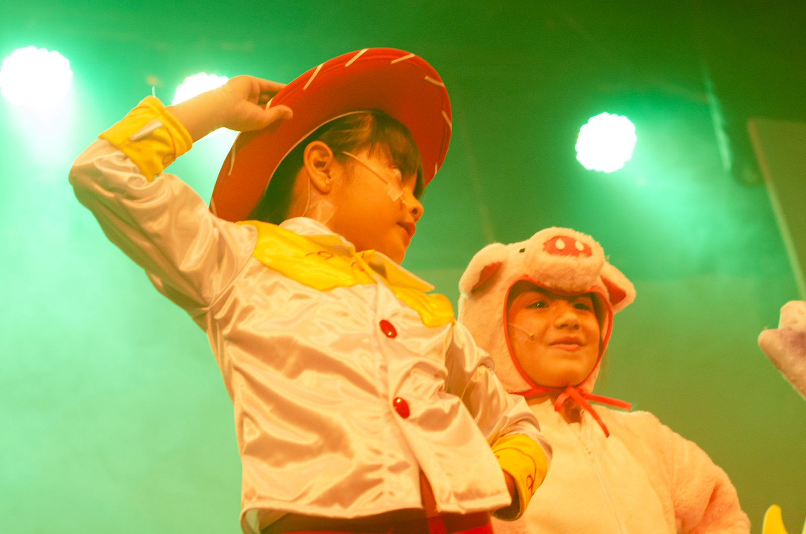 Video promocional de Empoderando Futuros Artistas