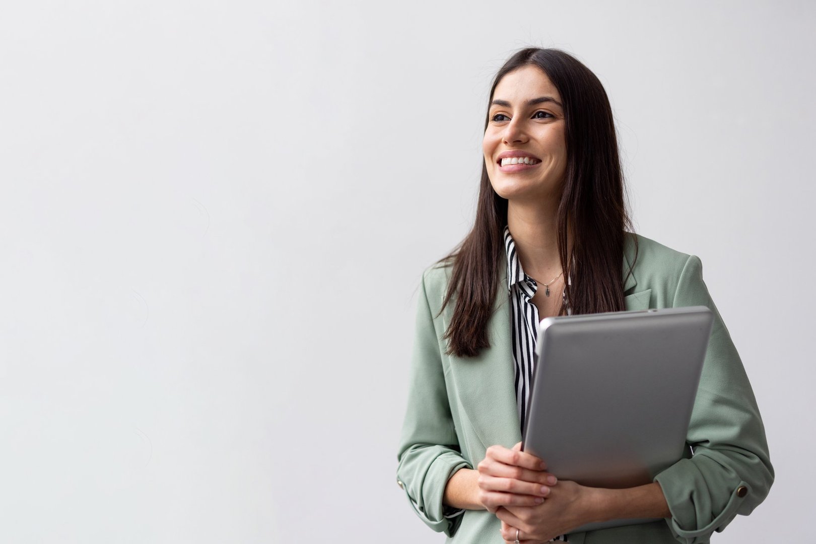 Professional Latina entrepreneur with a natural and approachable look