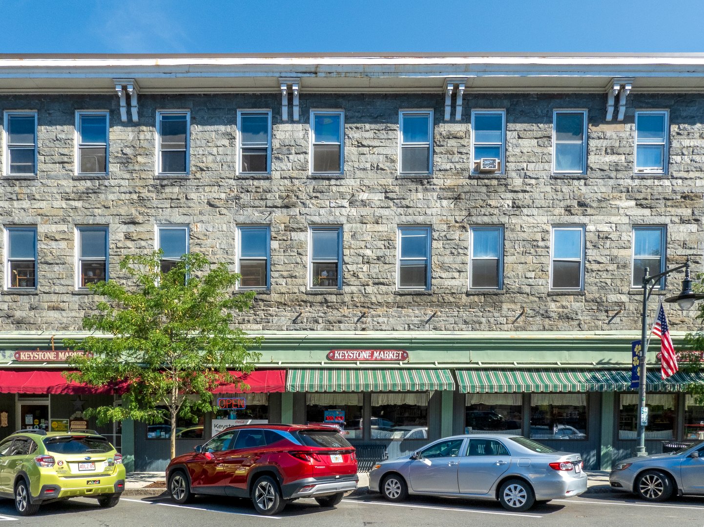 Toldos y lonas profesionales para negocios