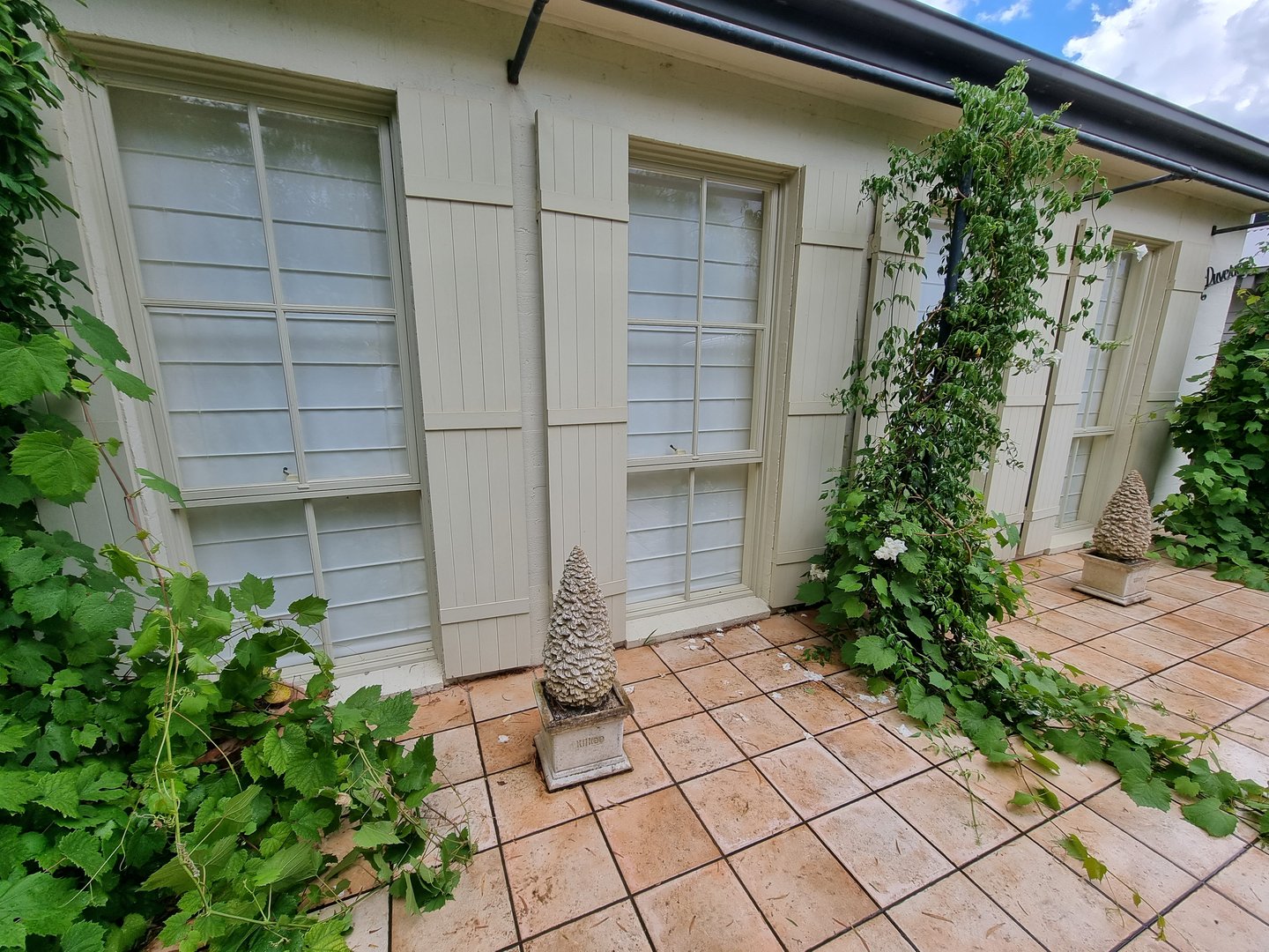 Quality Painting Group luxury estate project showcasing premium exterior finish and architectural excellence