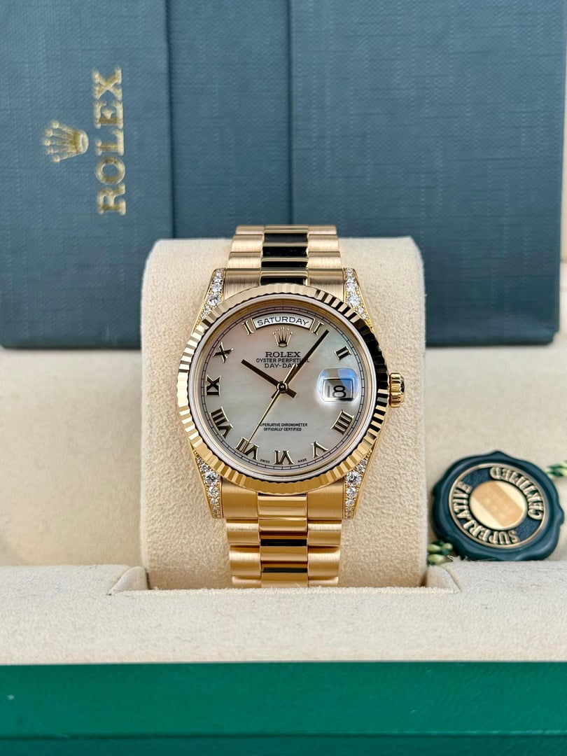 Rolex Day-Date 36mm MOP Roman All Gold