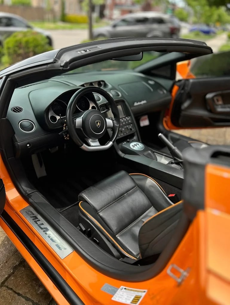 Wheel and tire detail