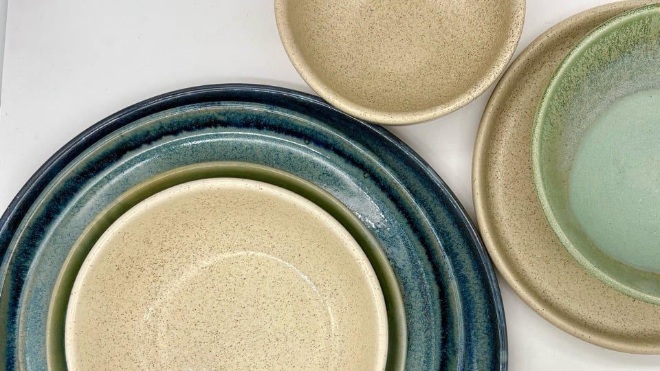 Platos principales de cerámica Naidich