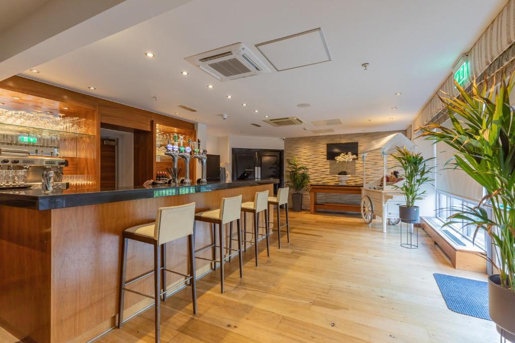 Meon Valley leisure facilities fitness wellness spa Hampshire resort activities