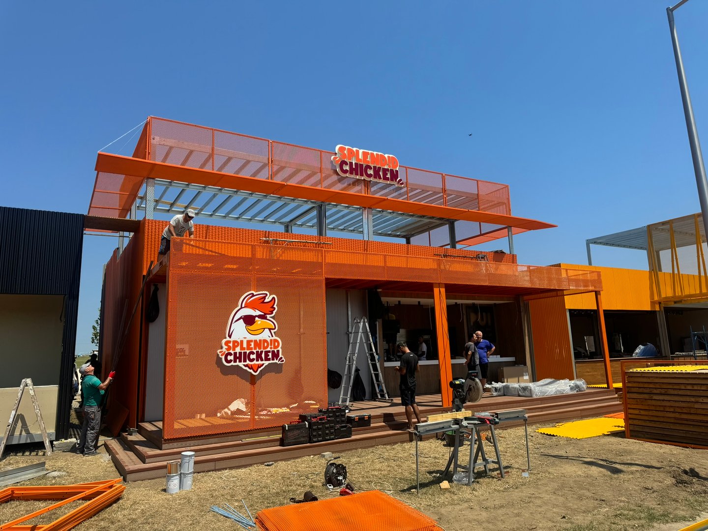 Zona Food Court Beach Please