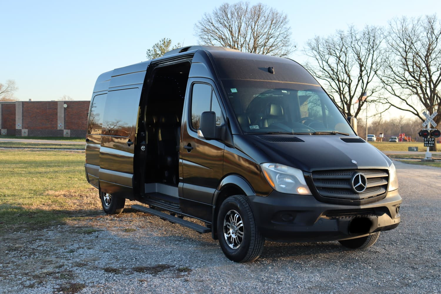 Mercedes Sprinter Van - Image 8
