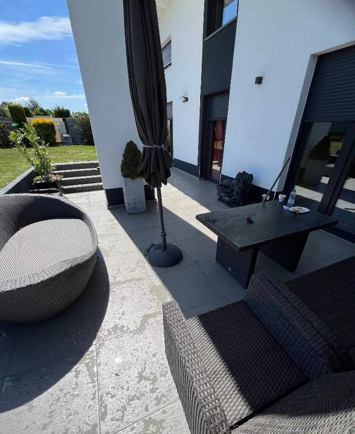 DY GaLaBau Team bei der Arbeit