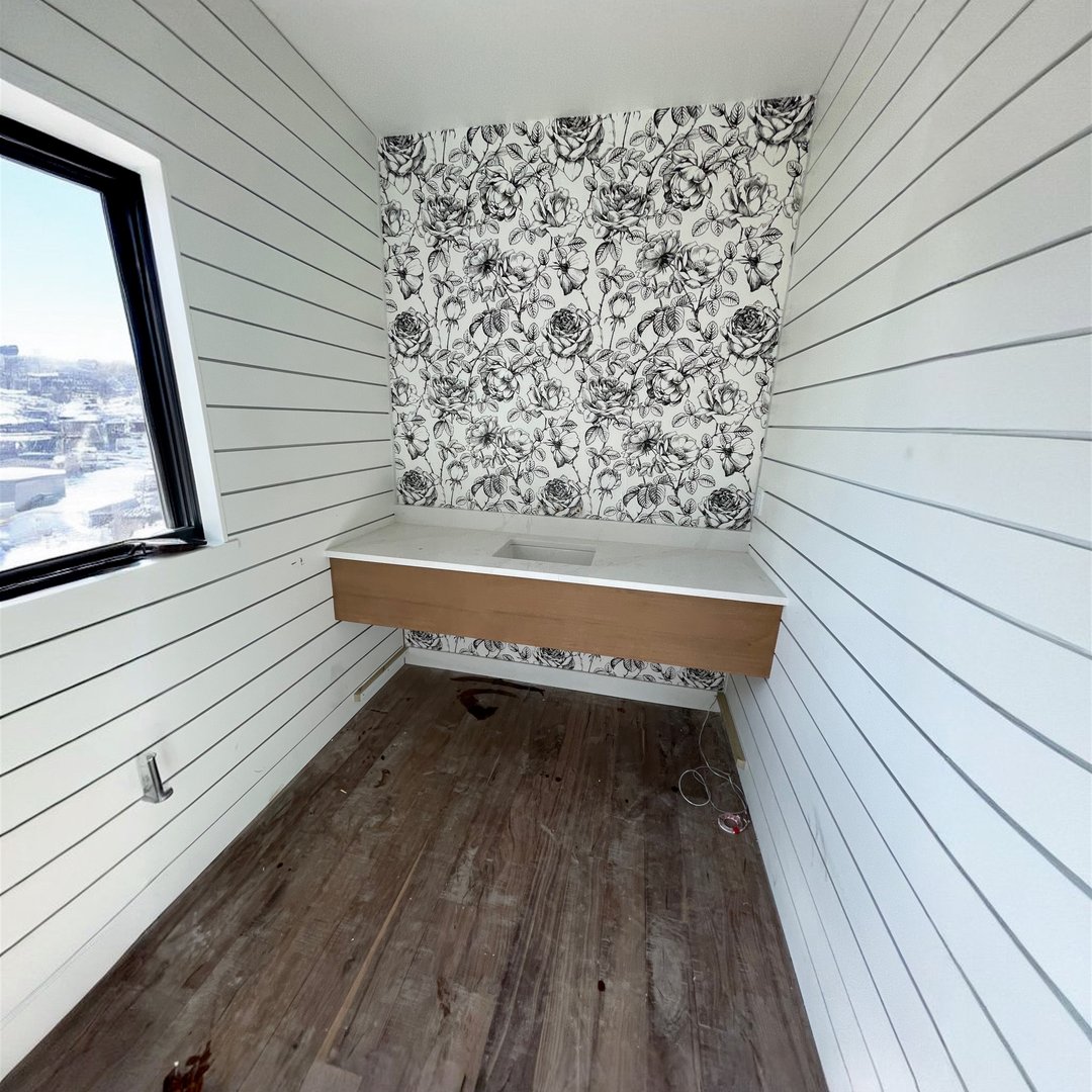 Wallcovering project completed