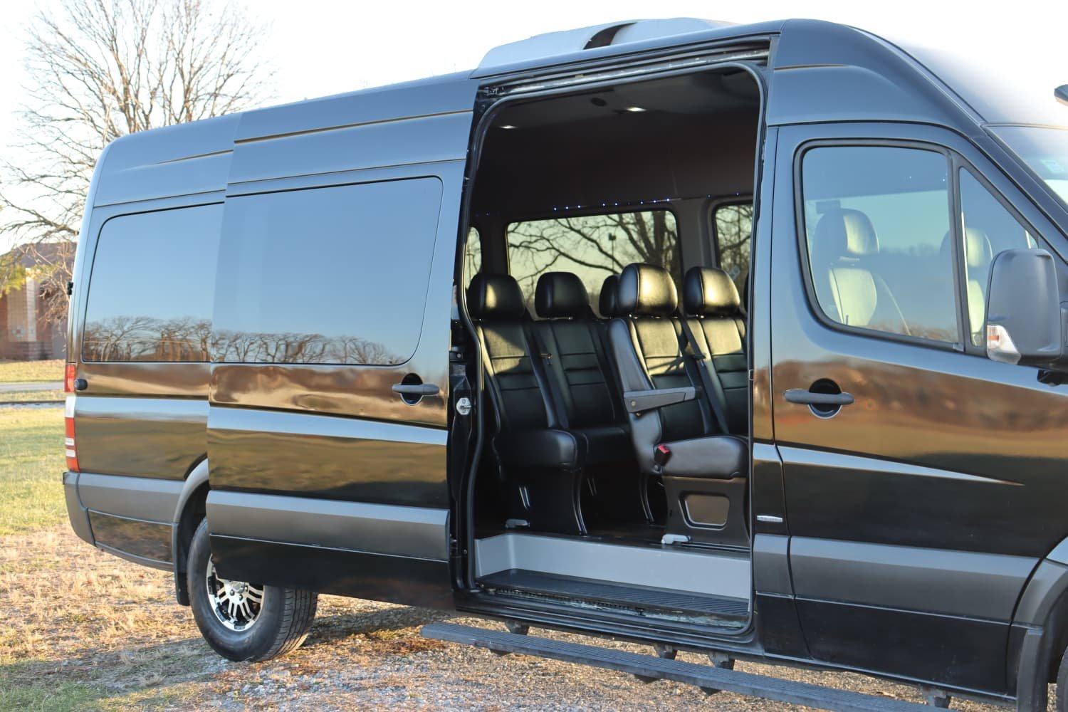 Mercedes Sprinter Van - Image 9