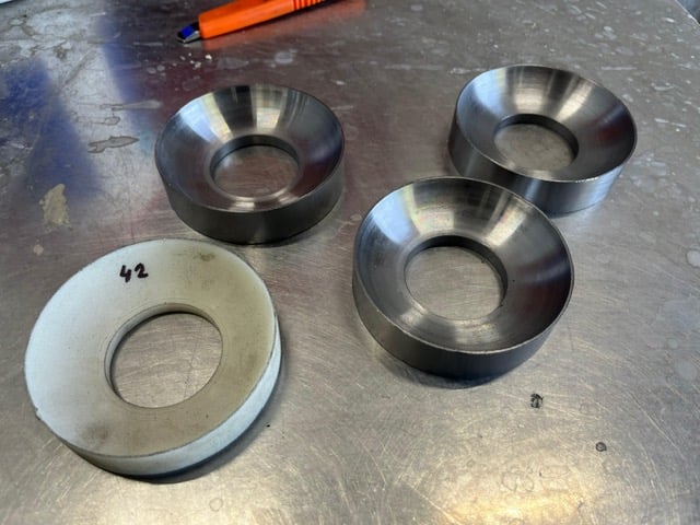 Draai en freeswerkzaamheden voor klanten