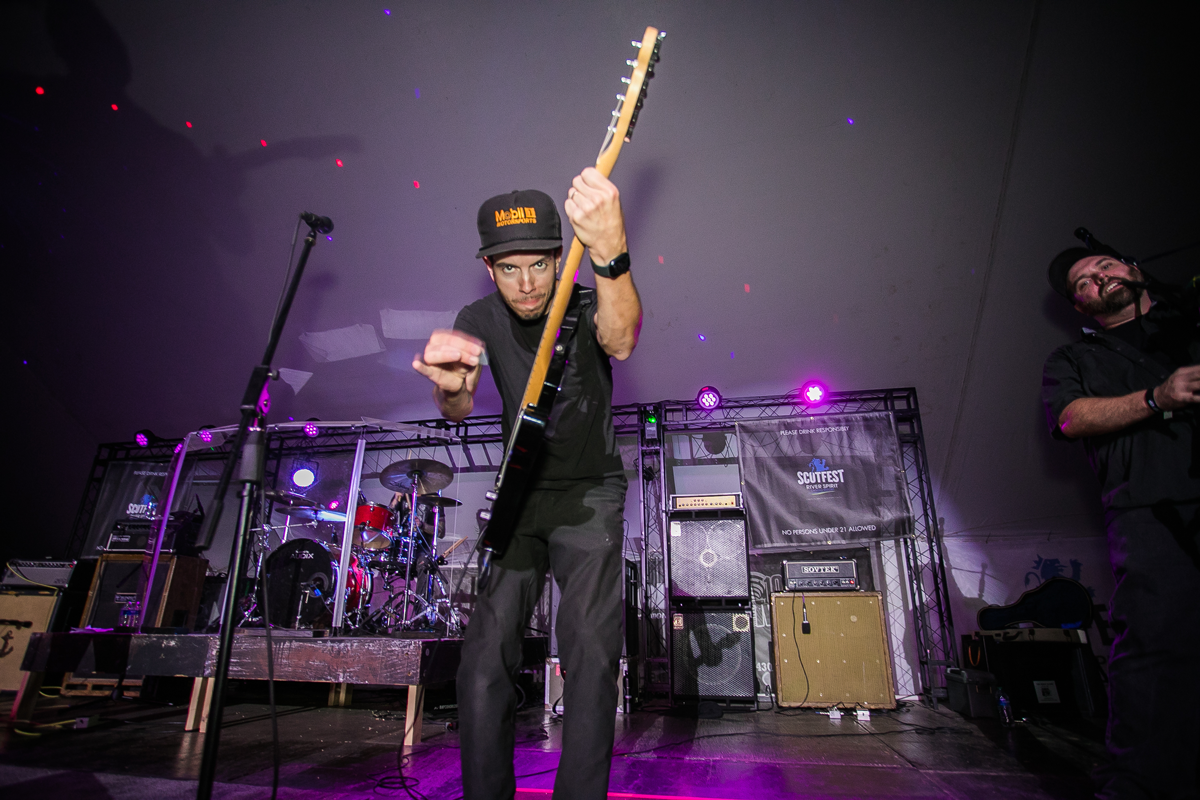 Live Music - Flatfoot 2023