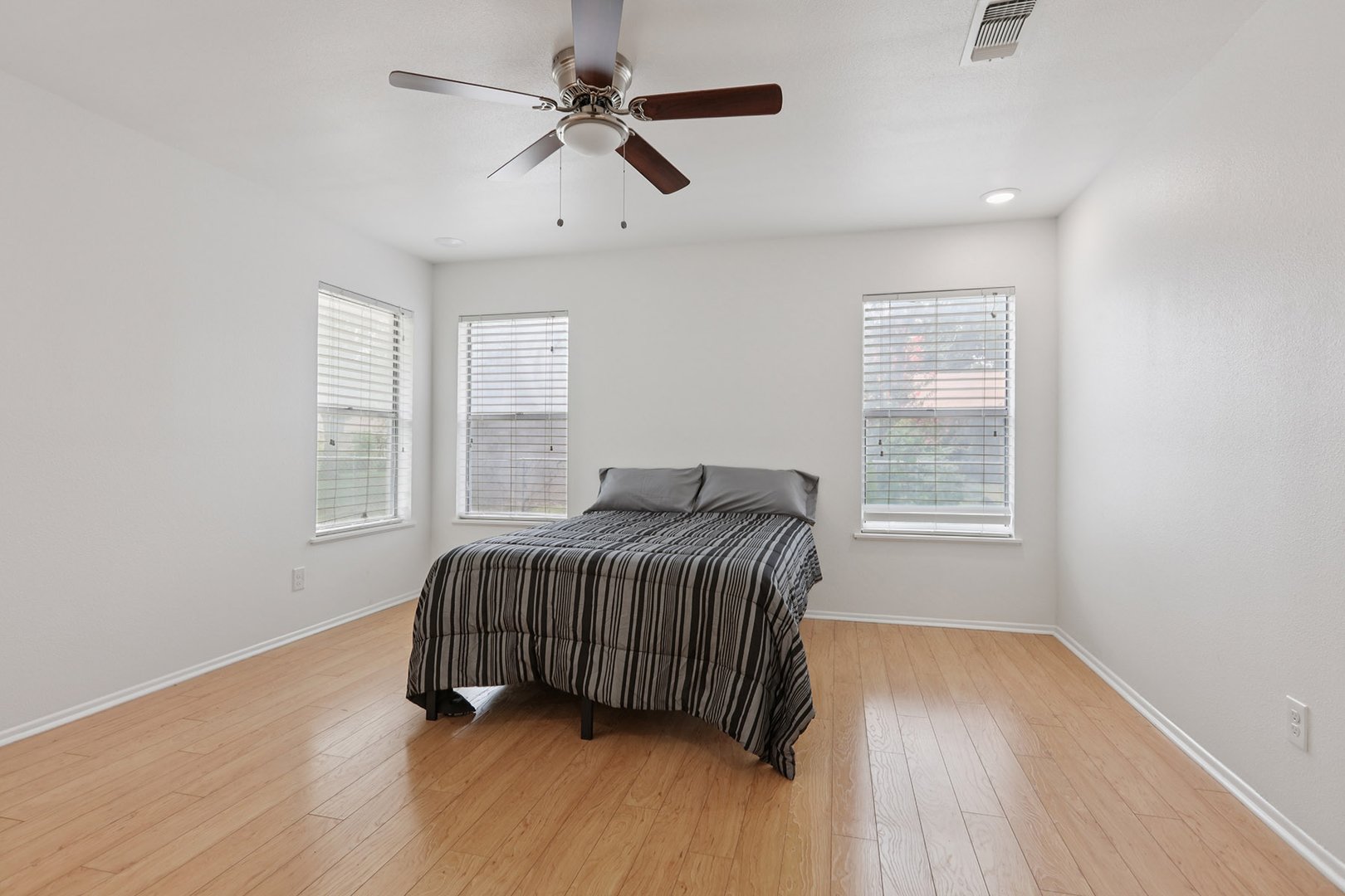 Kitchen appliances and storage