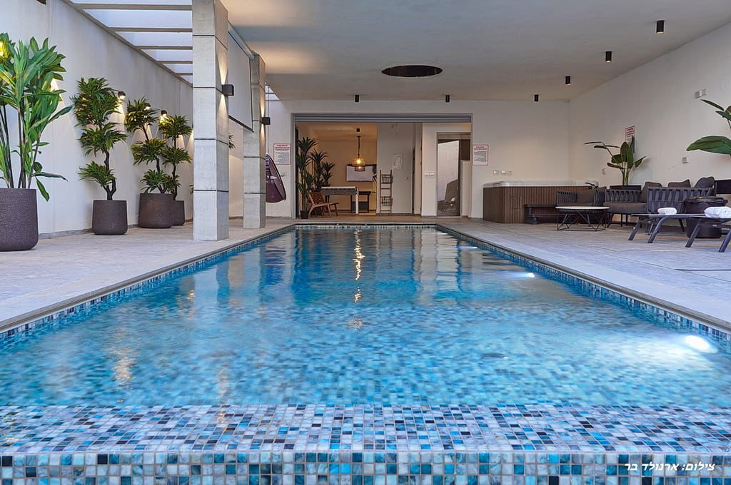 וילה סירקל - בריכה מחוממת ומקורה עם נוף לכנרת