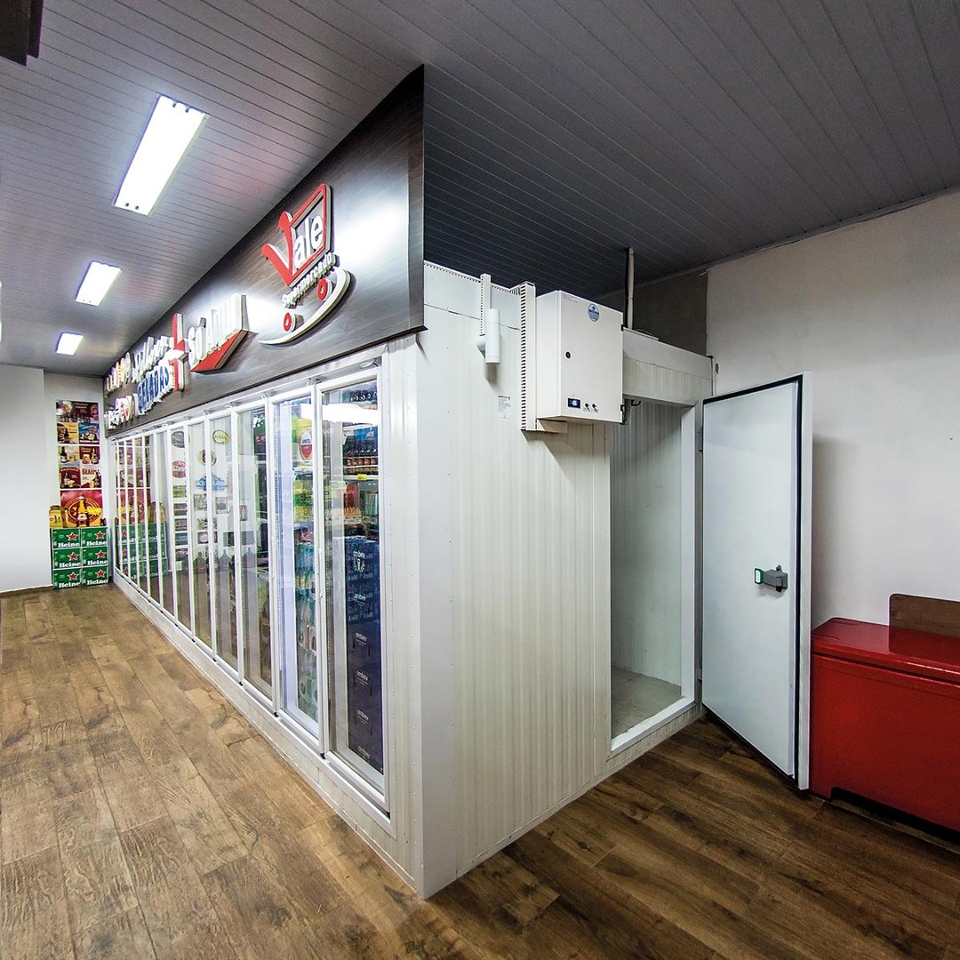 Câmara fria comercial Walk Bandeirante