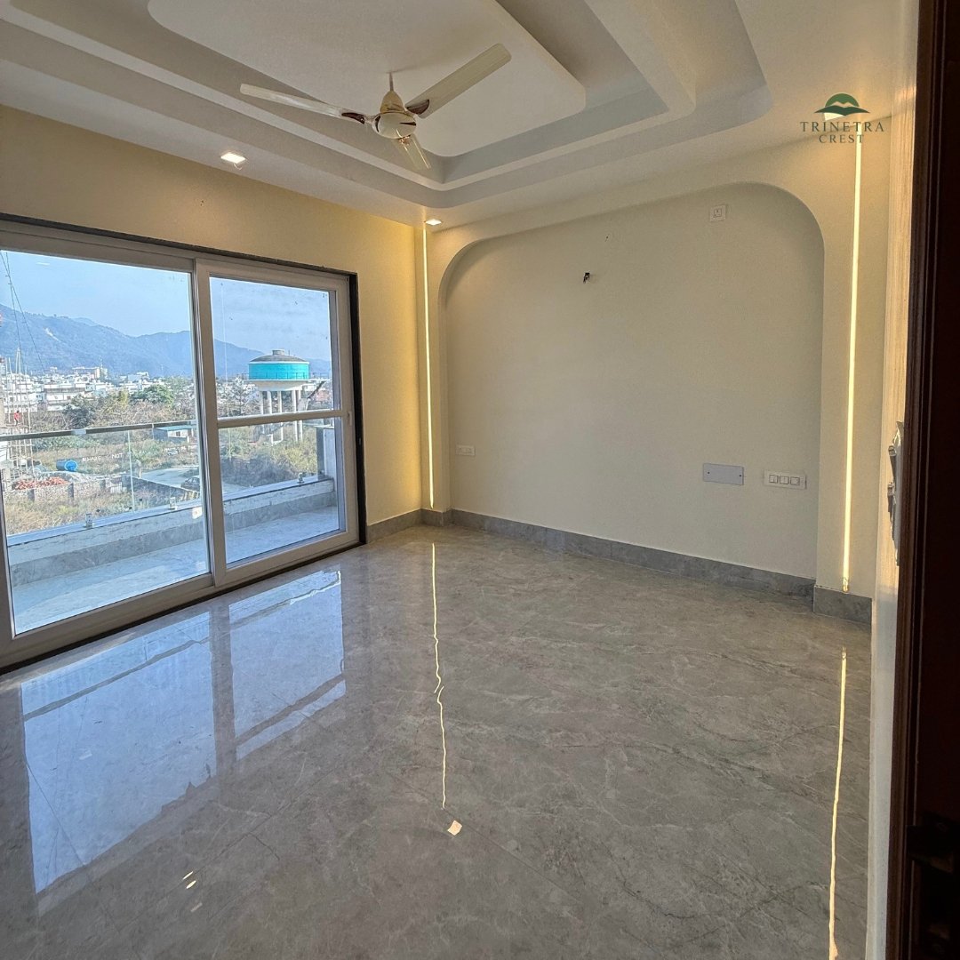 Trinetra Crest exterior view