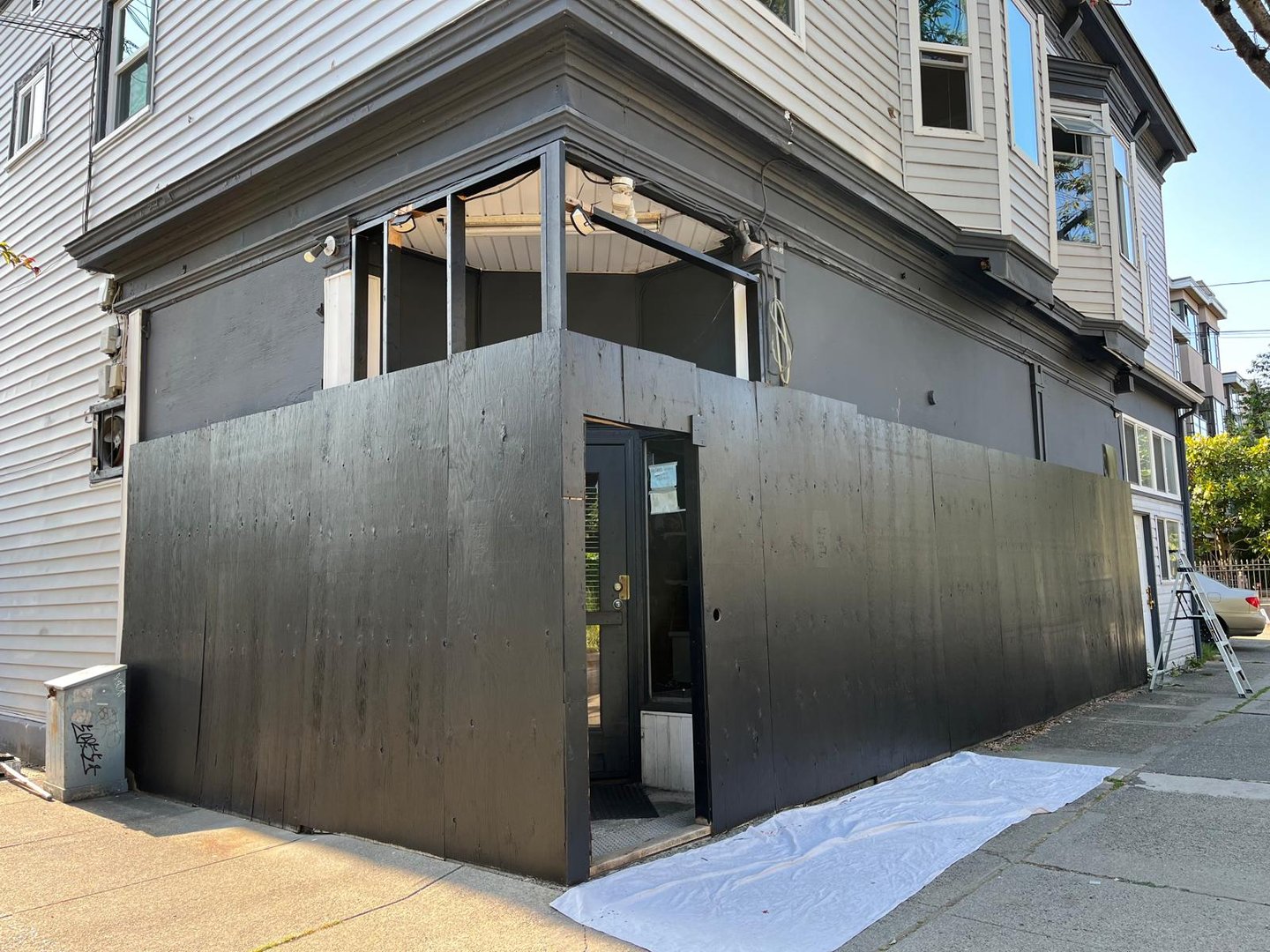 After - Crack repaired