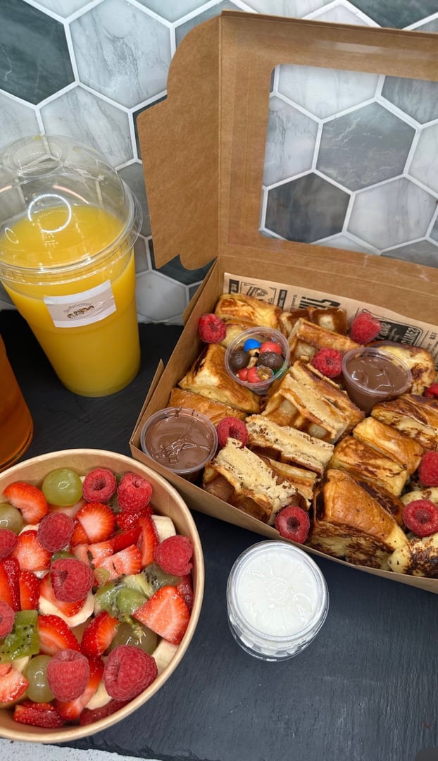 Delicious brunch box with fresh toppings